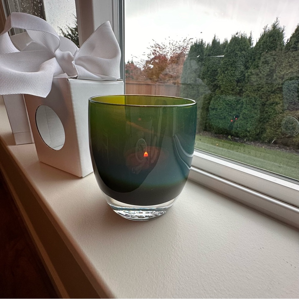 Glassybaby “Hudson” collectible votive